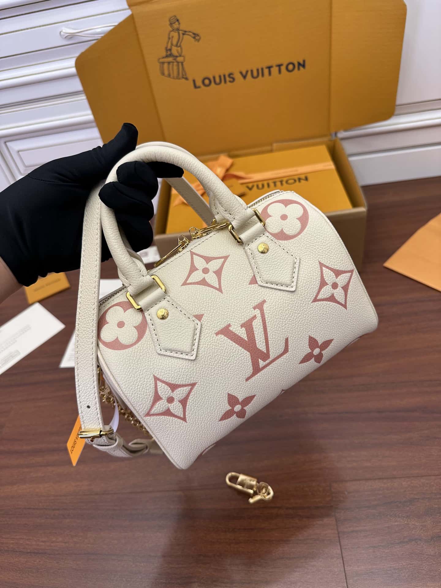LV一比一原單包 M46397 Speedy Bandoulière 20正品進口托底¥2,480.00-頂級1:1精品高仿包包香港台灣批發價格推薦微信哪裡買