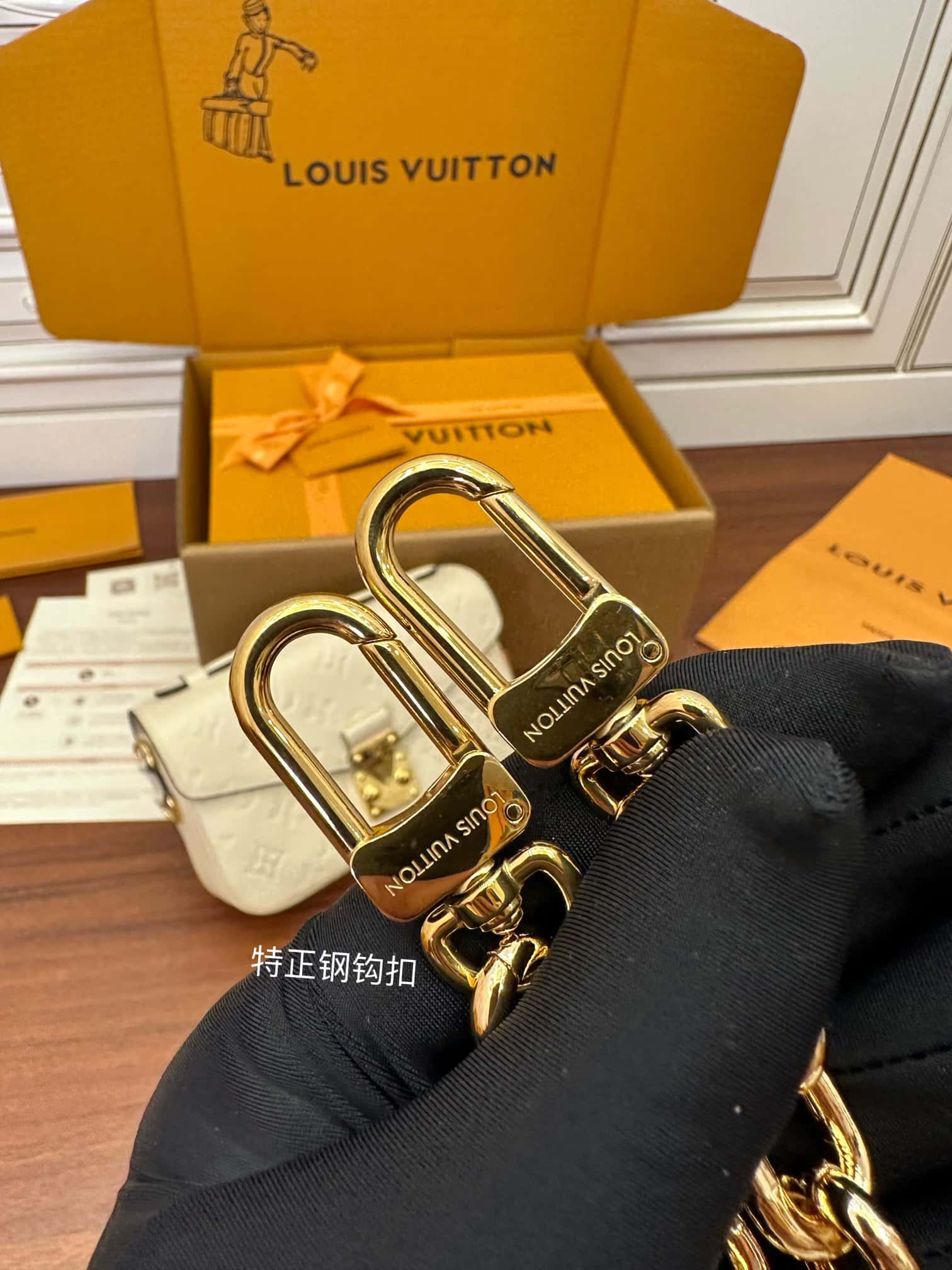 頂級原單LV M22942 POCHETTE MÉTIS EAST WEST 手袋¥2,480.00-頂級1:1精品高仿包包香港台灣批發價格推薦微信哪裡買