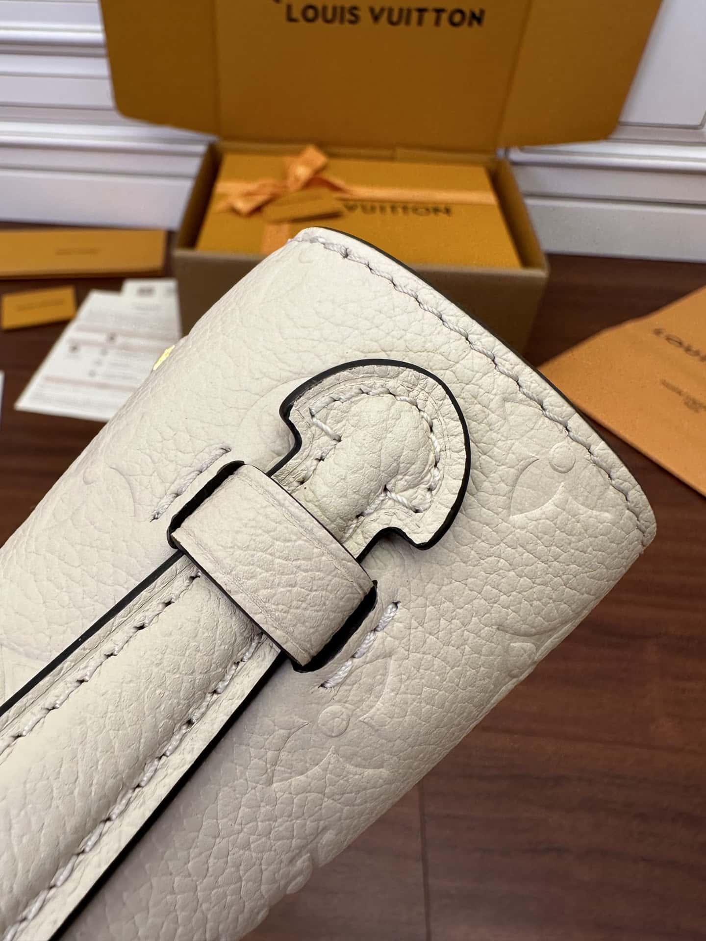 頂級原單LV M22942 POCHETTE MÉTIS EAST WEST 手袋¥2,480.00-頂級1:1精品高仿包包香港台灣批發價格推薦微信哪裡買