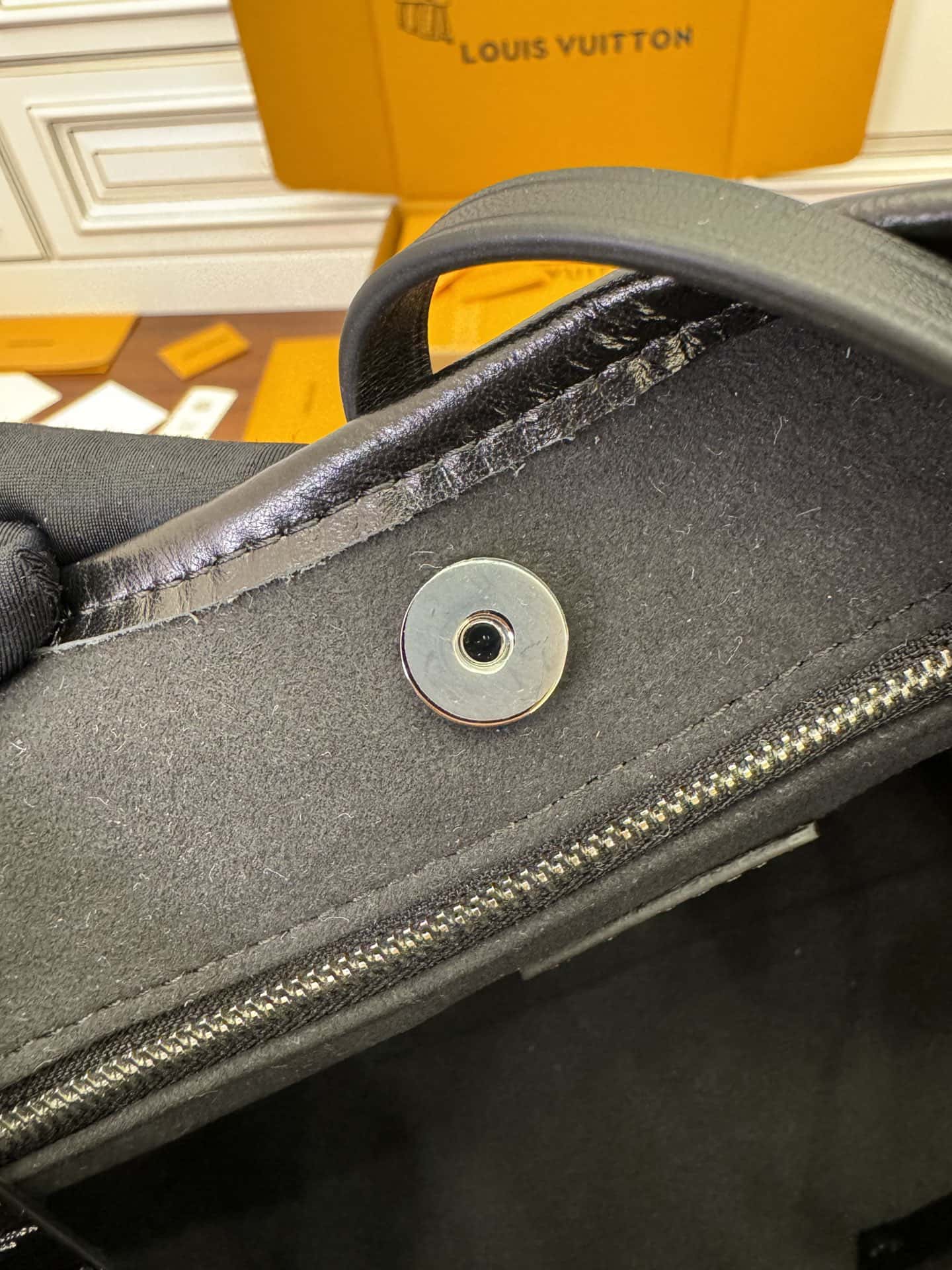 LV M24861 當季新款 CARRYALL CARGO 小號高仿原單手袋¥2,280.00-頂級1:1精品高仿包包香港台灣批發價格推薦微信哪裡買