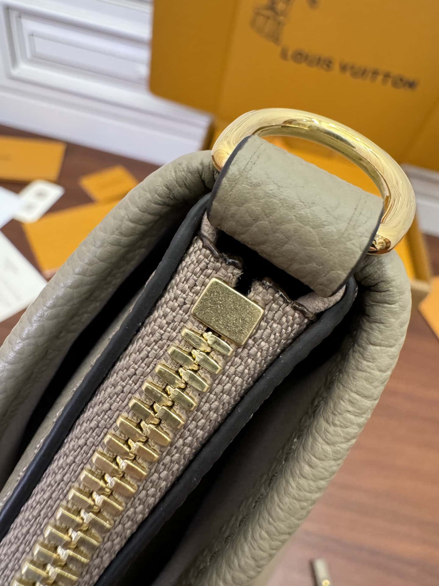 LV高仿包 特正版M46504 Trianon MM專櫃同步電子芯片內碼¥2,280.00-頂級1:1精品高仿包包香港台灣批發價格推薦微信哪裡買