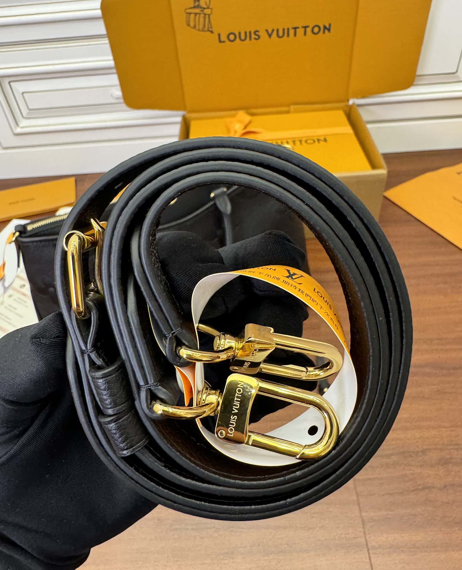 專櫃同步高仿包LV M46487 Trianon MM A級高品質出品¥2,480.00-頂級1:1精品高仿包包香港台灣批發價格推薦微信哪裡買