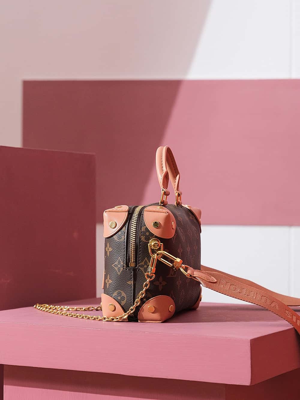 LV M45531 Petite Malle Souple 高仿手袋¥2,280.00-頂級1:1精品高仿包包香港台灣批發價格推薦微信哪裡買