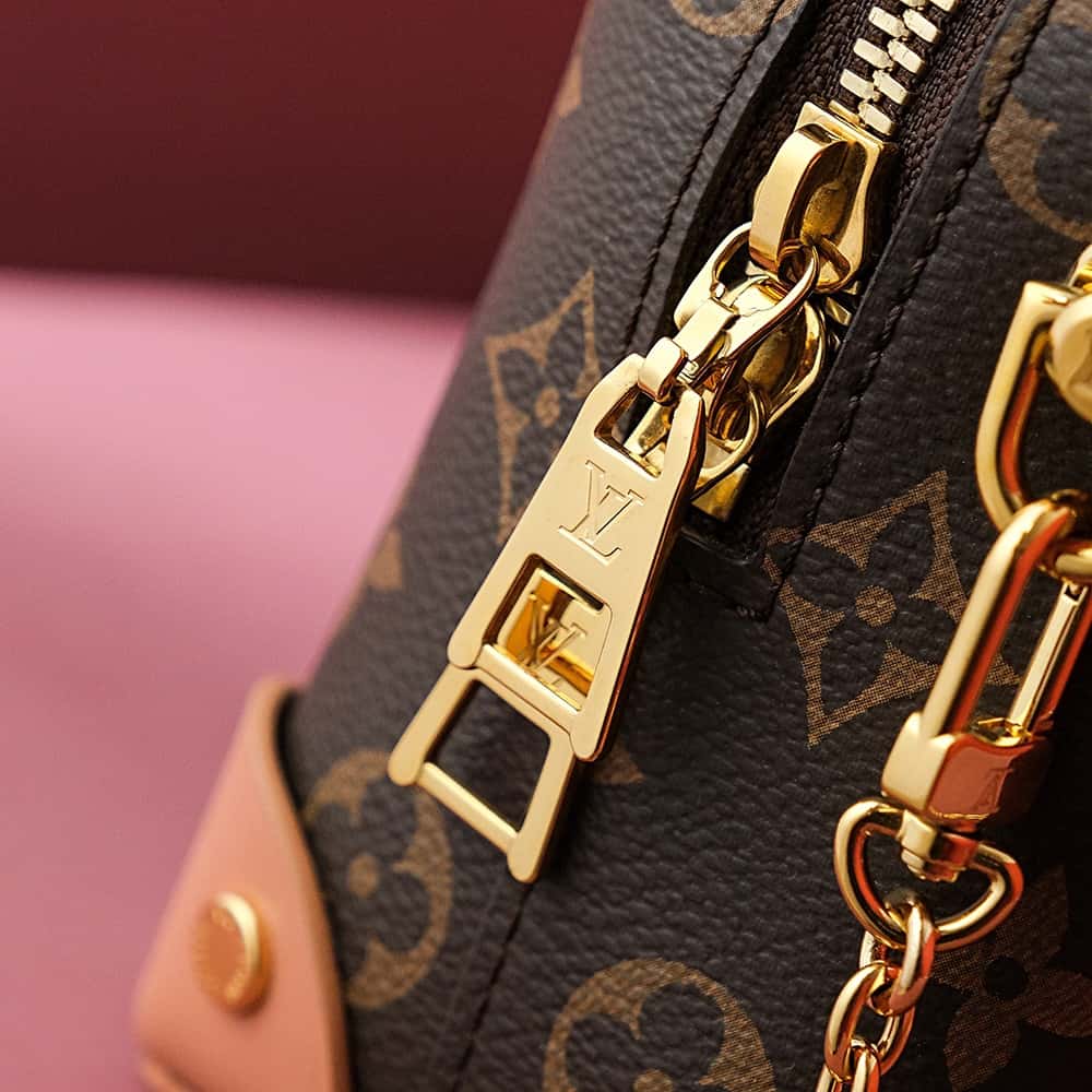 LV M45531 Petite Malle Souple 高仿手袋¥2,280.00-頂級1:1精品高仿包包香港台灣批發價格推薦微信哪裡買
