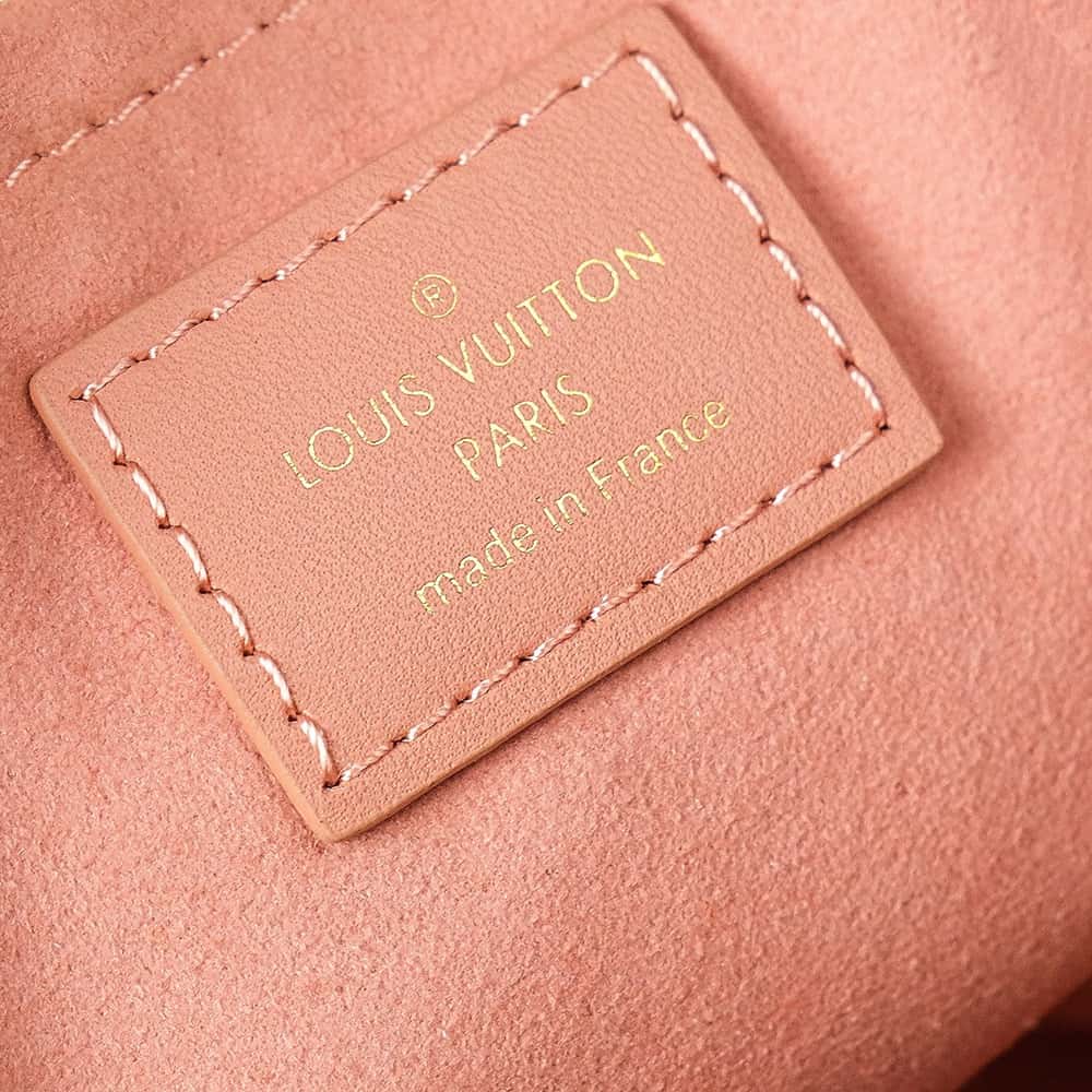 LV M45531 Petite Malle Souple 高仿手袋¥2,280.00-頂級1:1精品高仿包包香港台灣批發價格推薦微信哪裡買