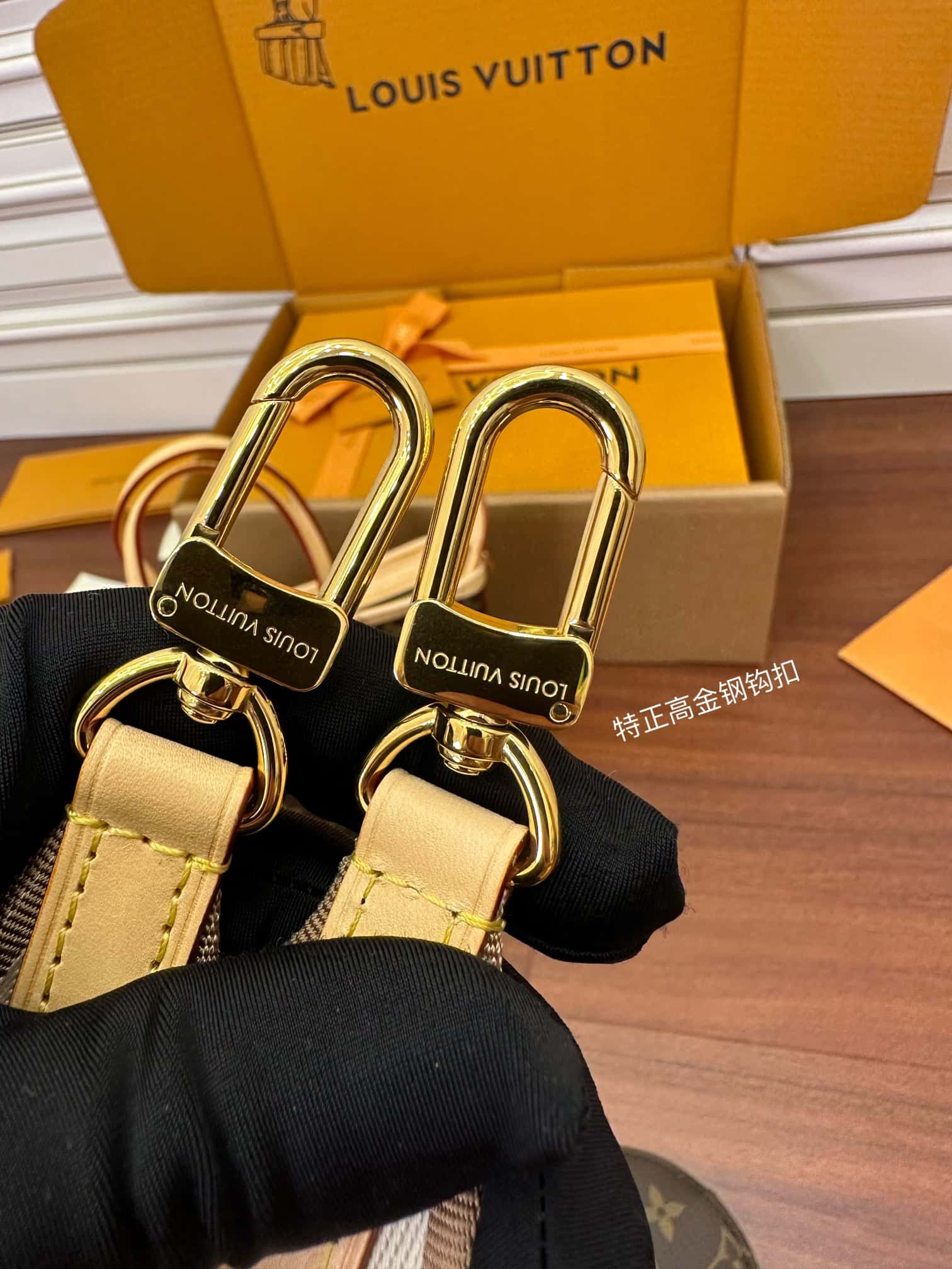 LV原單包 M46705 Neverfull BB意大利A級出品¥2,480.00-頂級1:1精品高仿包包香港台灣批發價格推薦微信哪裡買