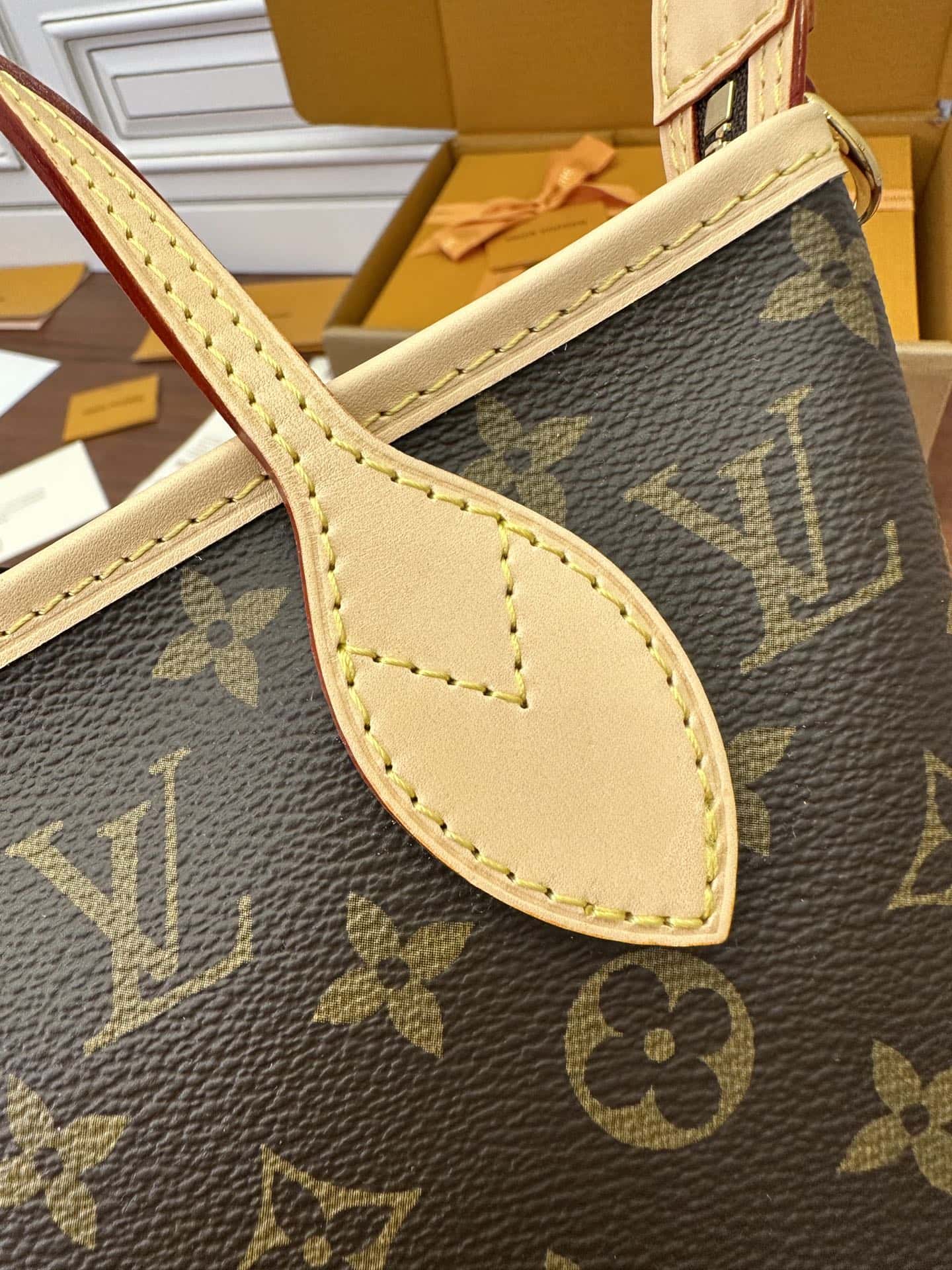 LV原單包 M46705 Neverfull BB意大利A級出品¥2,480.00-頂級1:1精品高仿包包香港台灣批發價格推薦微信哪裡買
