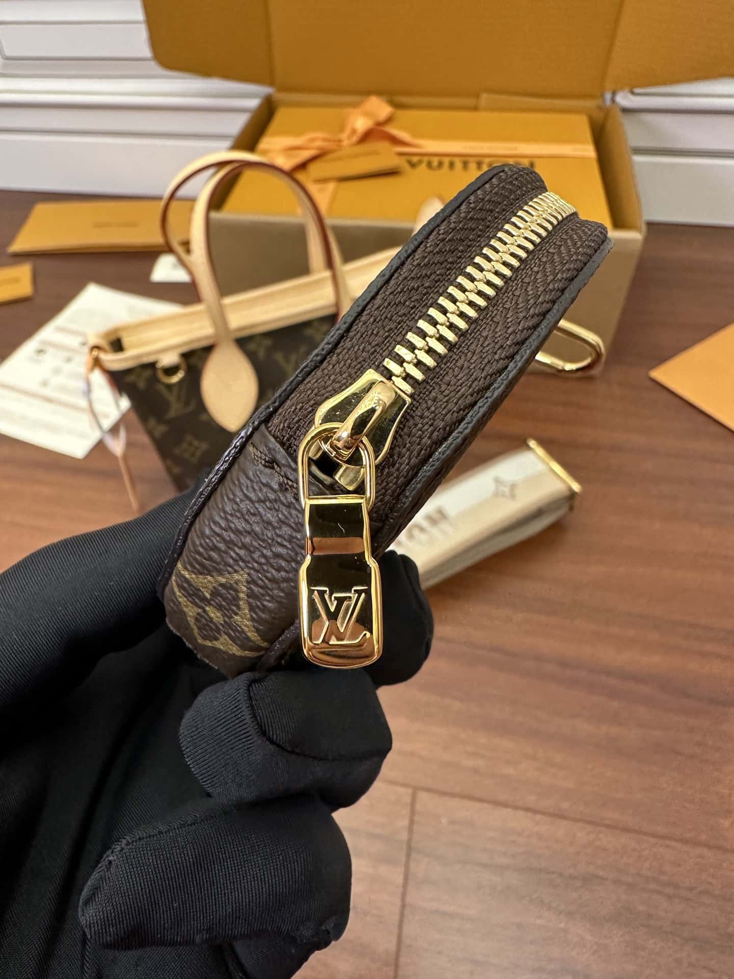 LV原單包 M46705 Neverfull BB意大利A級出品¥2,480.00-頂級1:1精品高仿包包香港台灣批發價格推薦微信哪裡買