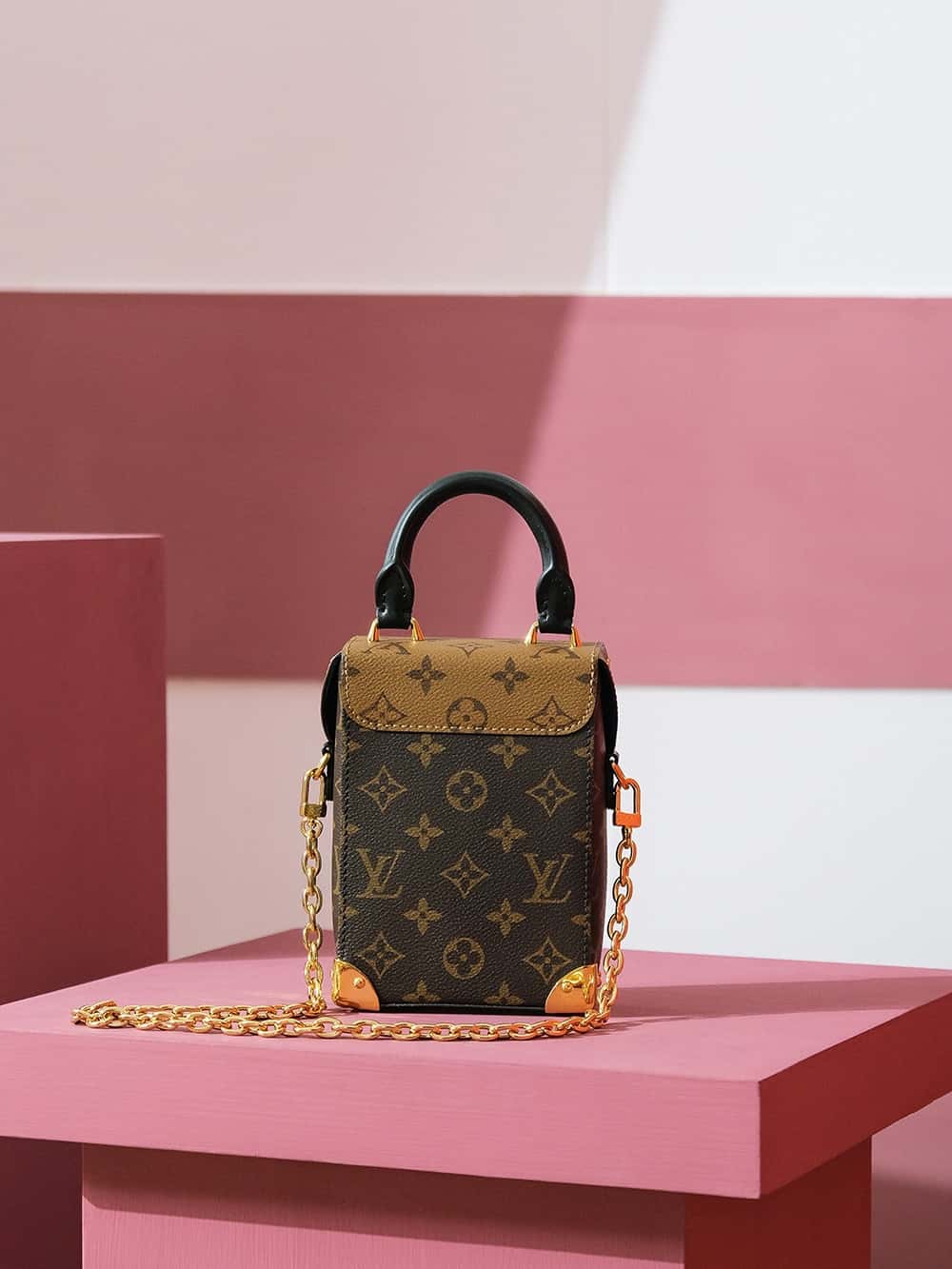 LV M82465 CAMERA BOX 一比一高仿手袋¥2,480.00-頂級1:1精品高仿包包香港台灣批發價格推薦微信哪裡買
