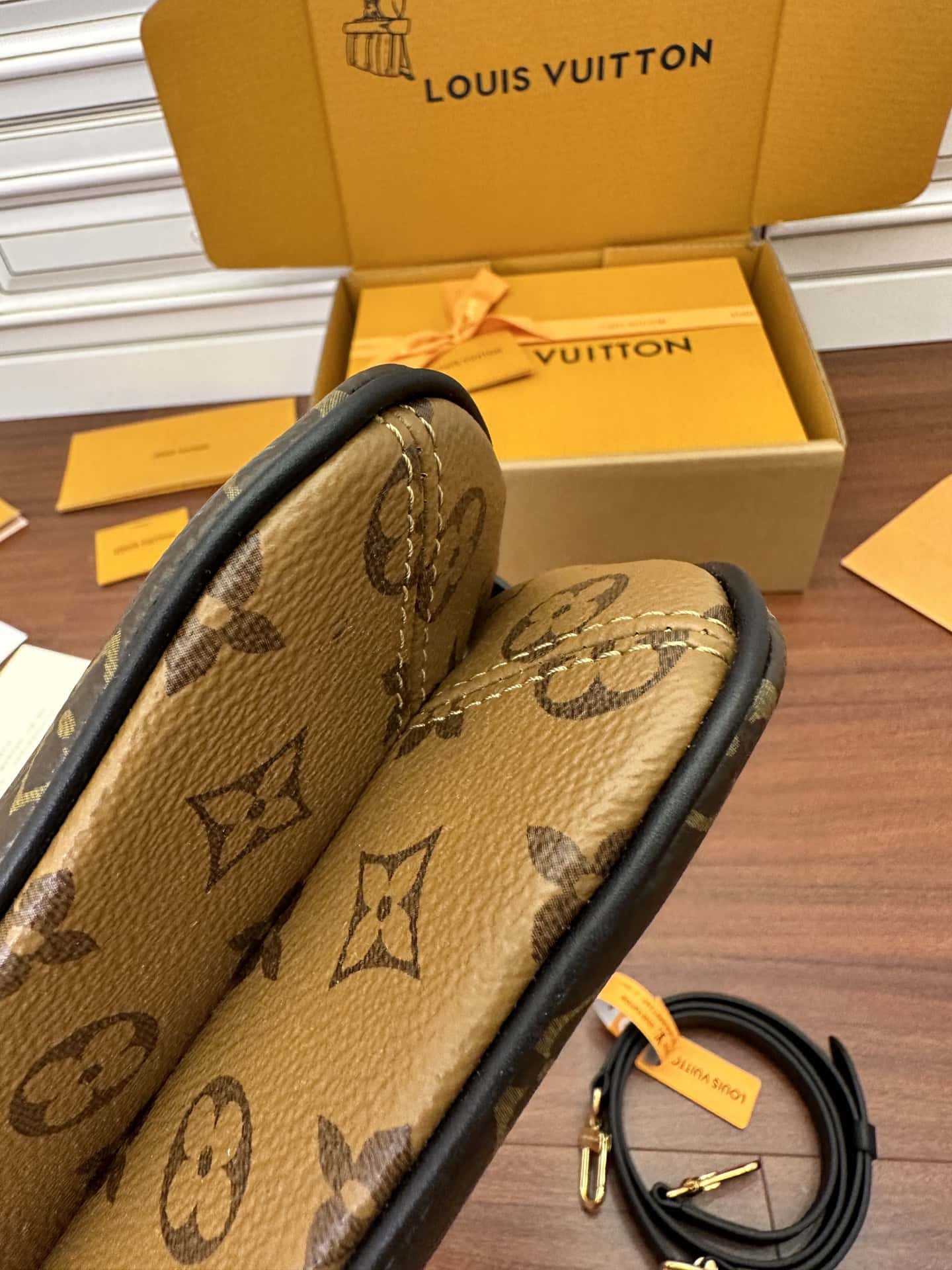 A級高品質出品M46659 LV高仿包 Twinny¥2,480.00-頂級1:1精品高仿包包香港台灣批發價格推薦微信哪裡買