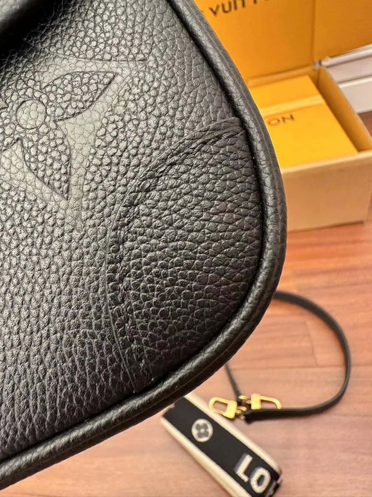 LV高仿包 M46386 DIANE 手袋意大利A級樹膏皮¥2,480.00-頂級1:1精品高仿包包香港台灣批發價格推薦微信哪裡買