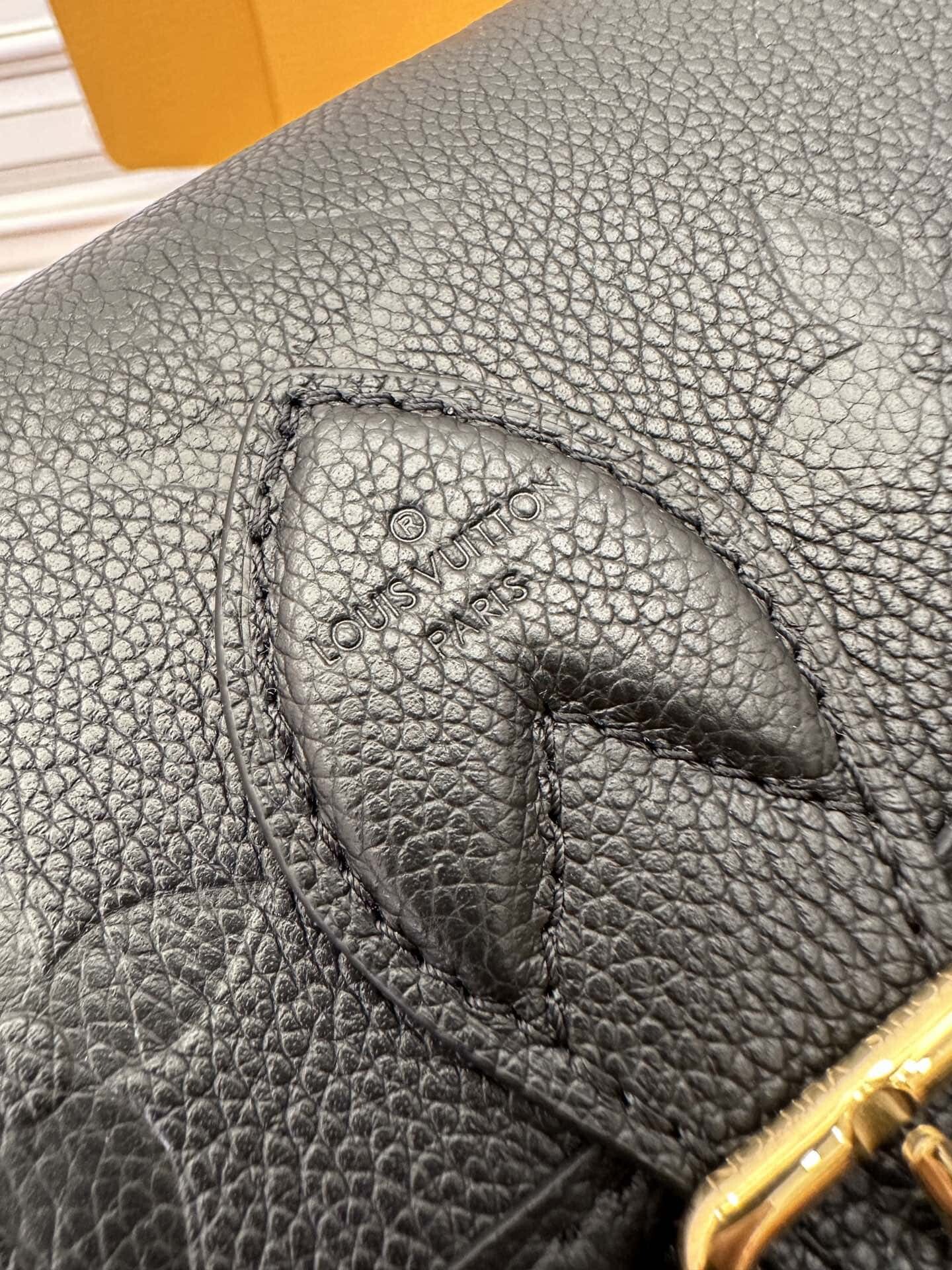LV高仿包 M46386 DIANE 手袋意大利A級樹膏皮¥2,480.00-頂級1:1精品高仿包包香港台灣批發價格推薦微信哪裡買