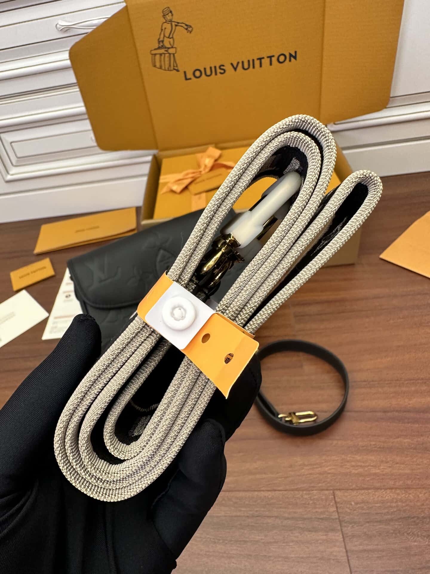 LV高仿包 M46386 DIANE 手袋意大利A級樹膏皮¥2,480.00-頂級1:1精品高仿包包香港台灣批發價格推薦微信哪裡買