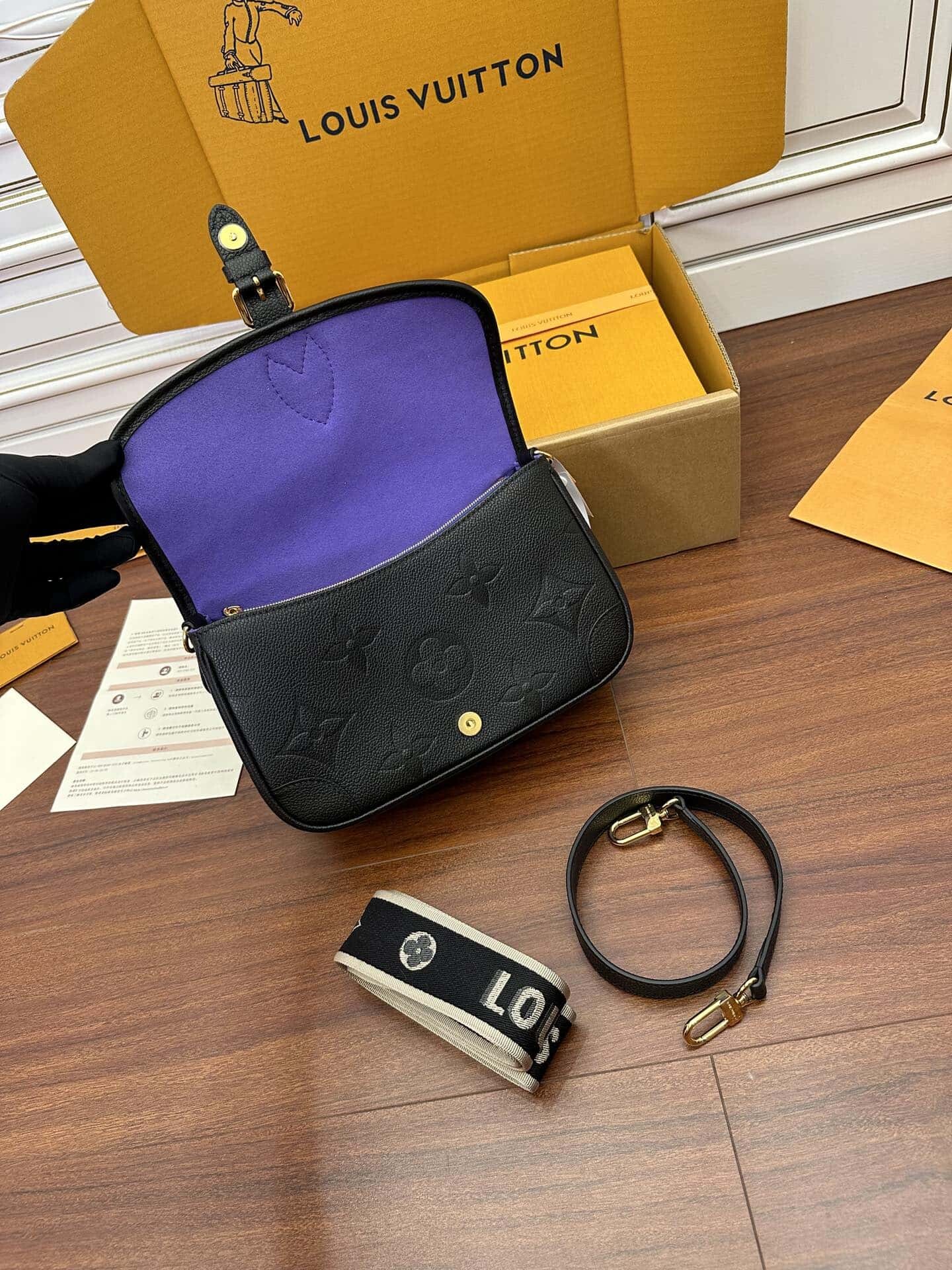 LV高仿包 M46386 DIANE 手袋意大利A級樹膏皮¥2,480.00-頂級1:1精品高仿包包香港台灣批發價格推薦微信哪裡買